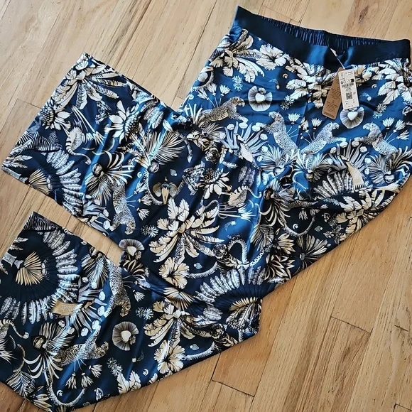 Etam Paris Loungewear Set, NWT - Picture 4 of 7